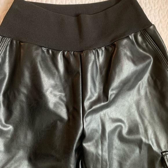 Cinq a sept Giles leather cargo jogger - Picture 4 of 13